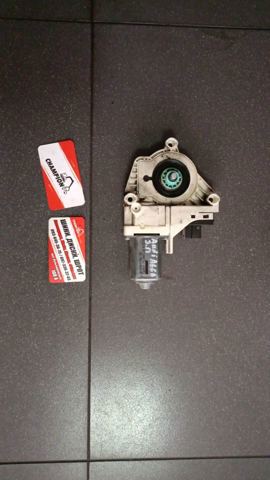 Моторчик склопідйомника — фото 10