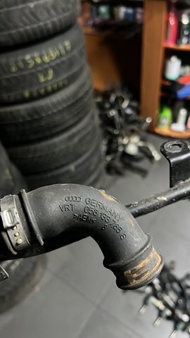 Патрубок вентиляції картера, масловіддільника — фото 3