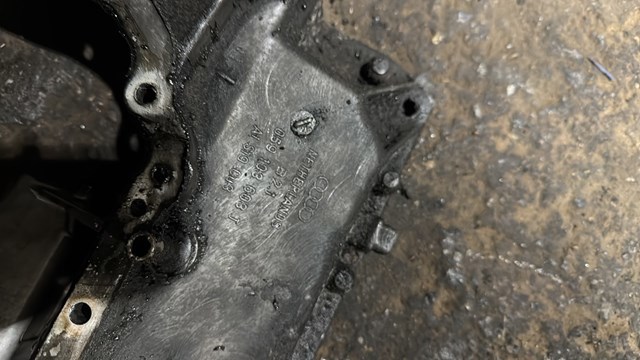 Поддон масляный картера двигателя, верхняя часть — фото 4