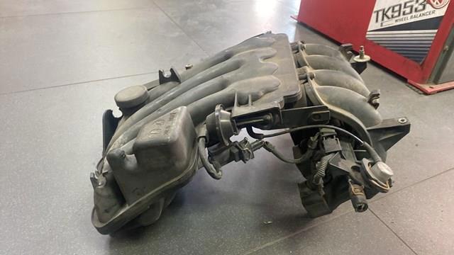 колектор впускний — фото 5