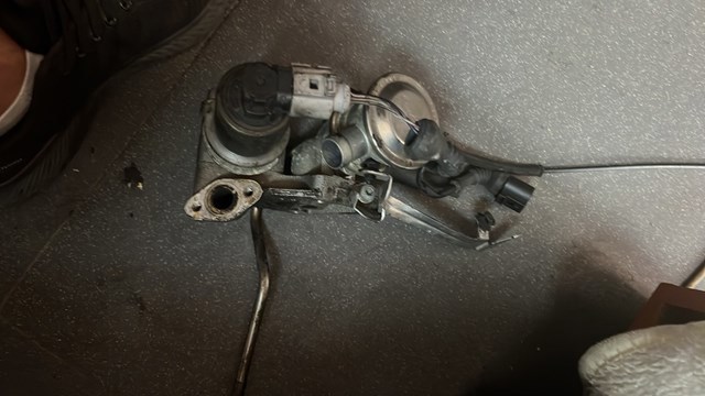 Клапан EGR рециркуляции газов — фото 2