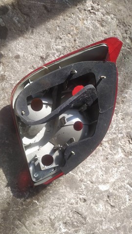 Фонарь задний правый — фото 3