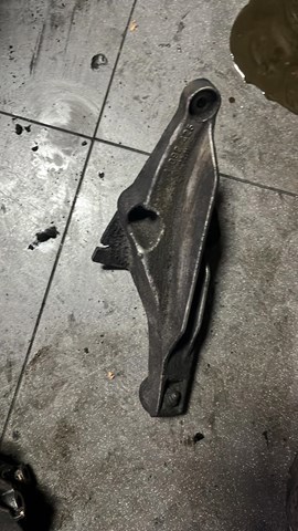 Кронштейн двигателя — фото 2