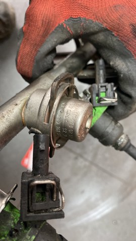 Регулятор давления топлива в топливной рейке — фото 5