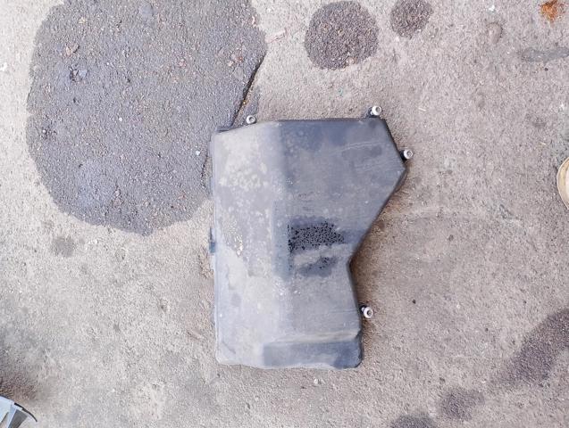 Кришка блоку запобіжників