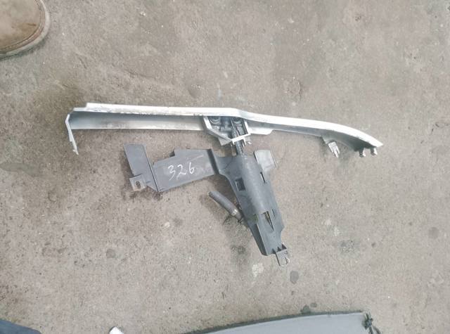 Кронштейн под фару