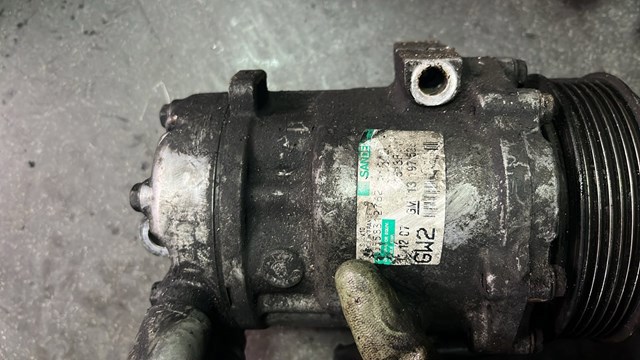 Компрессор кондиционера — фото 2