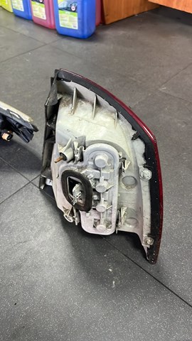 Фонарь задний левый — фото 4