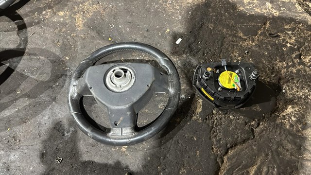 Подушка безопасности (AIRBAG) водительская — фото 2