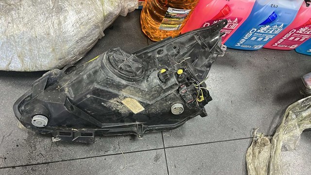 Фара права opel corsa d 2006-2010