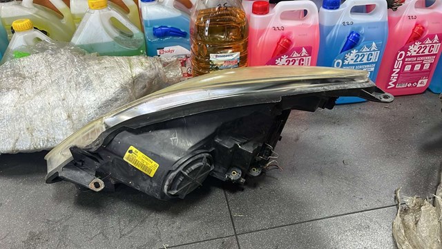 Фара права opel corsa d 2006-2010