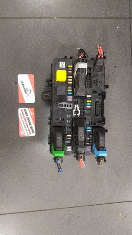 Блок запобіжників — фото 5