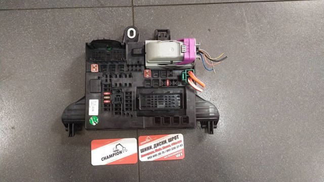 Блок запобіжників — фото 7