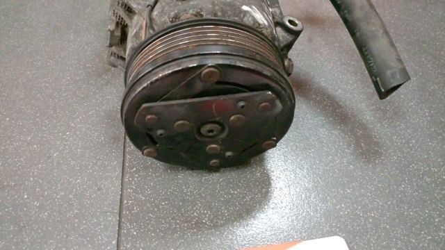 Компрессор кондиціонера — фото 3