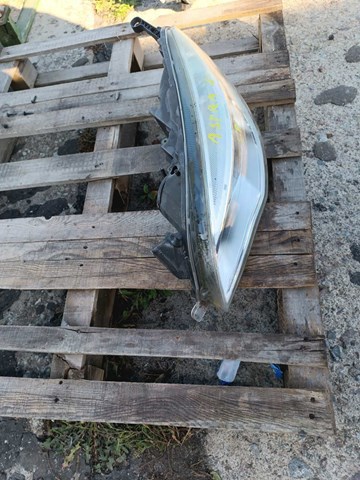 Фара левая(кріпленя дефект)