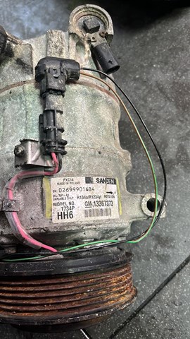 Компрессор кондиционера — фото 4