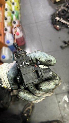 Клапан (регулятор) холостого хода