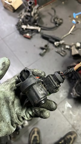 Клапан (регулятор) холостого хода