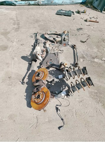 Балка передньої підвіски, підрамник — фото 2