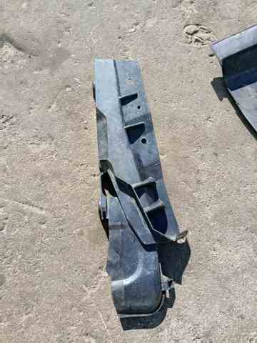 Накладка переднього лівого крила верхня