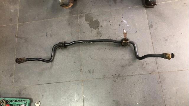 Стабилизатор передний