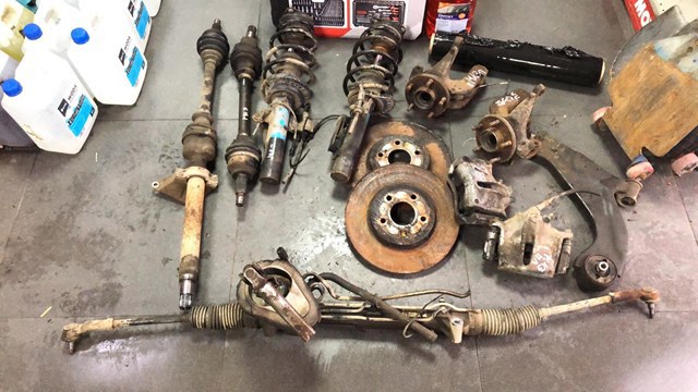 Полуось (привод) передняя левая