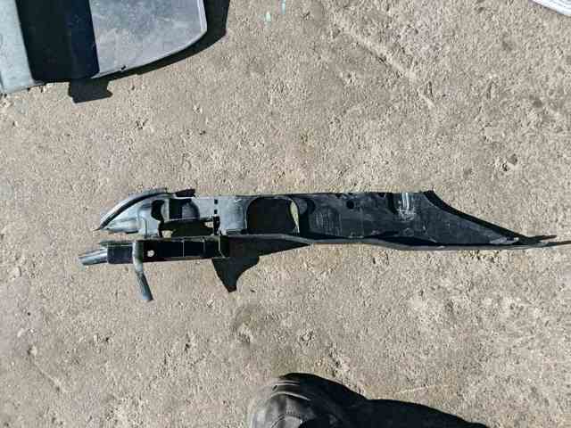 Накладка переднього правого крила