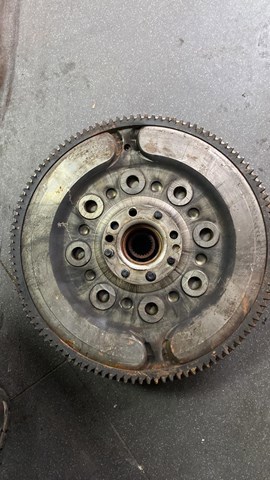 Маховик двигателя — фото 3