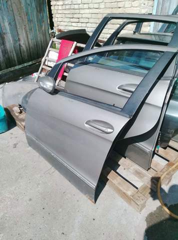 Скло передніх дверей, лівою — фото 2