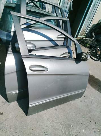 Скло передніх дверей, правою — фото 2