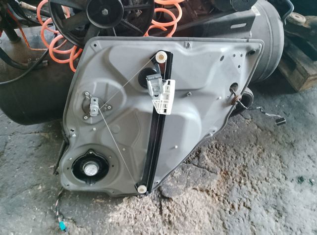 Механізм склопідіймача двері задньої, лівої — фото 4