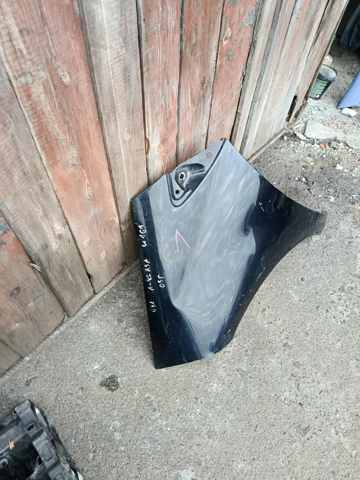 Крило переднє ліве