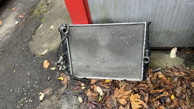 Радиатор охлаждения двигателя