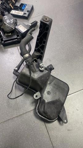 Бачок системы охлаждения расширительный