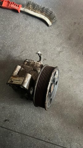 Насос гидроусилителя руля (ГУР)