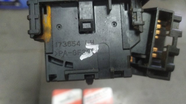 Переключатель подрулевой правый