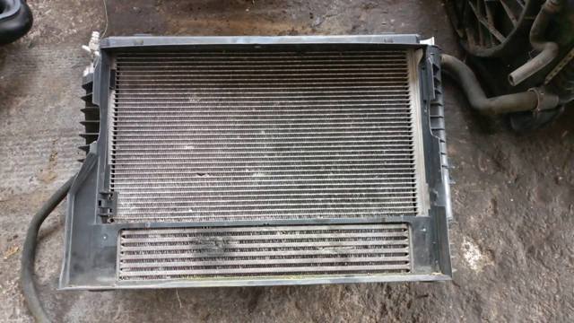 Дифузор радіатора охолодження, в зборі з двигуном і крильчаткою