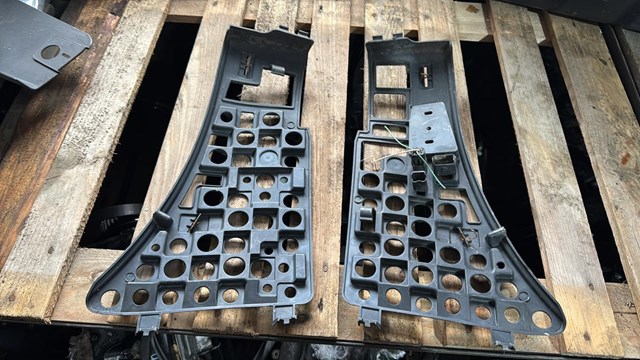 тримач бампера — фото 5