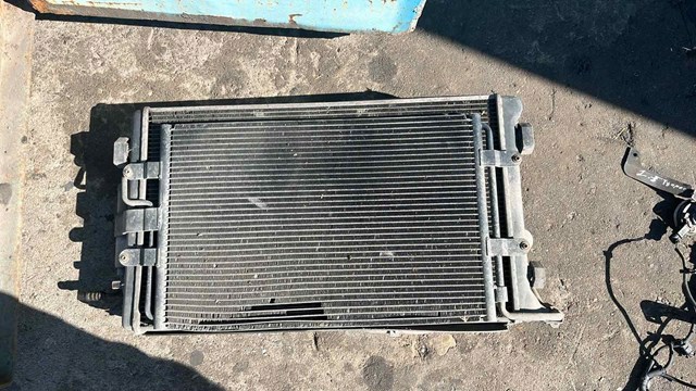 Радиатор охлаждения двигателя