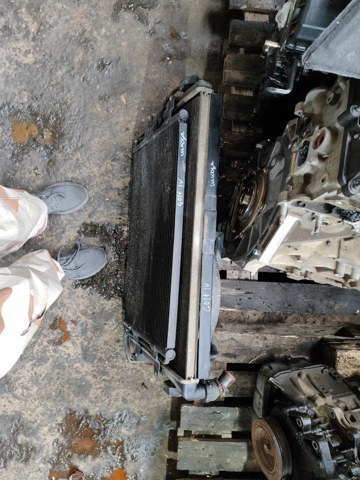 Радиатор охлаждения двигателя — фото 4