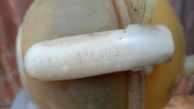 Бачок системы охлаждения расширительный — фото 14