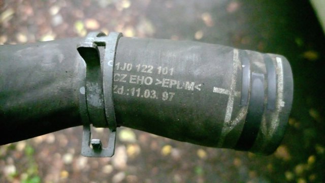 Шланг/патрубок радіатора охолодження, верхній — фото 2