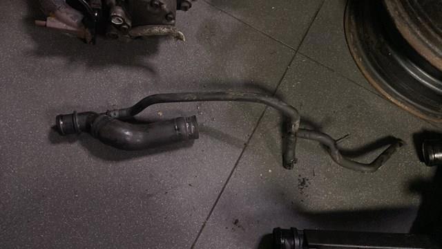 патрубок системи охолодження