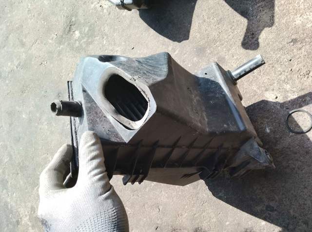 Дренажний шланг корпусу повітряного фільтра — фото 4