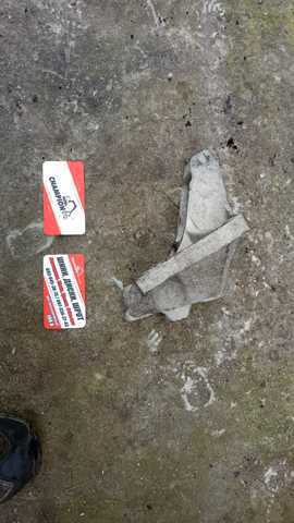 Кронштейн подушки КПП левый — фото 8