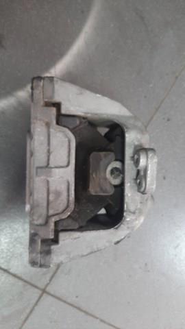 подушка двигателя — фото 3