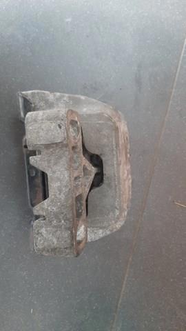 Подушка (опора) двигателя левая — фото 2