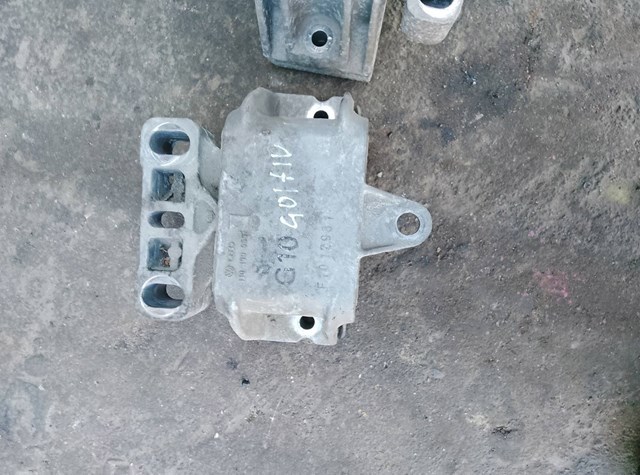 Подушка (опора) двигуна, ліва — фото 4