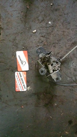 Замок капота — фото 3