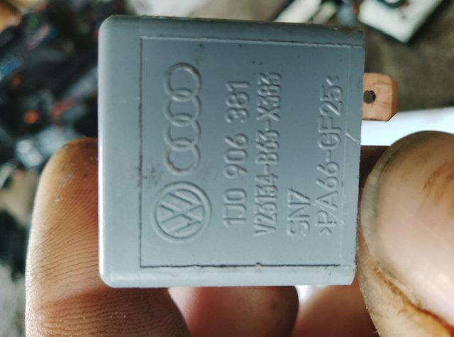 Реле електробензонасосу — фото 2